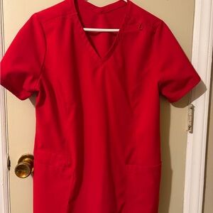 Maevn Women’s Scrub Set